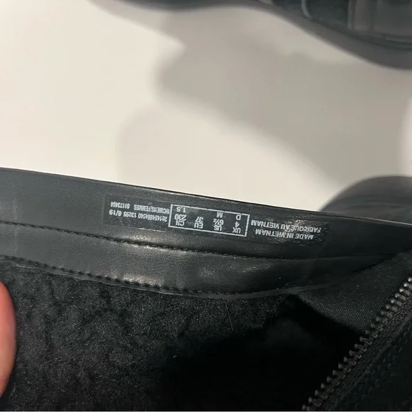 Unstructured By Clark’s Black Faux Fur Winter Boots - New Without Box - Reemoly - Picture 13 of 15